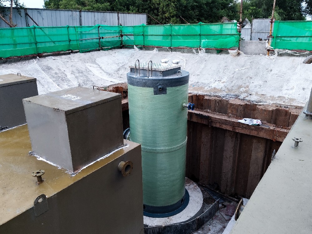 市政污水廠中的溶氣氣浮機(jī)設(shè)備